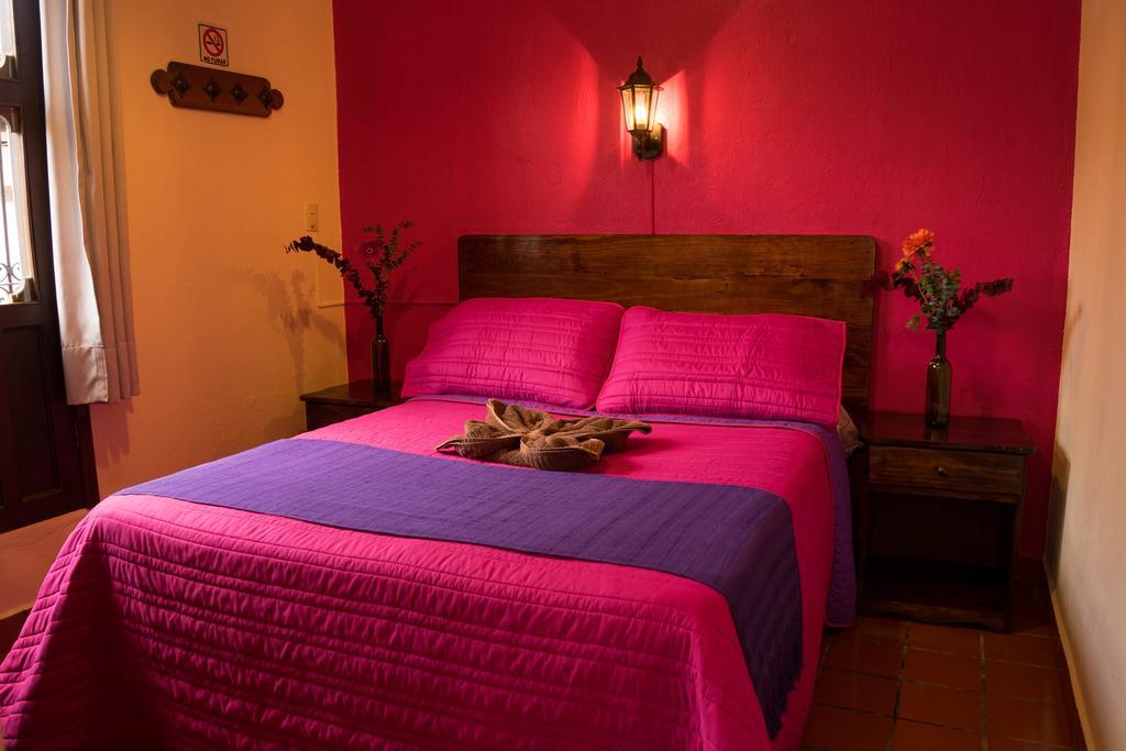 Hotel Posada Dominnycos San Cristóbal de Las Casas Exterior foto